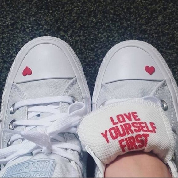 EW Converse Ox Love Fearlessly Casual Sneakers - Picture 9 of 16